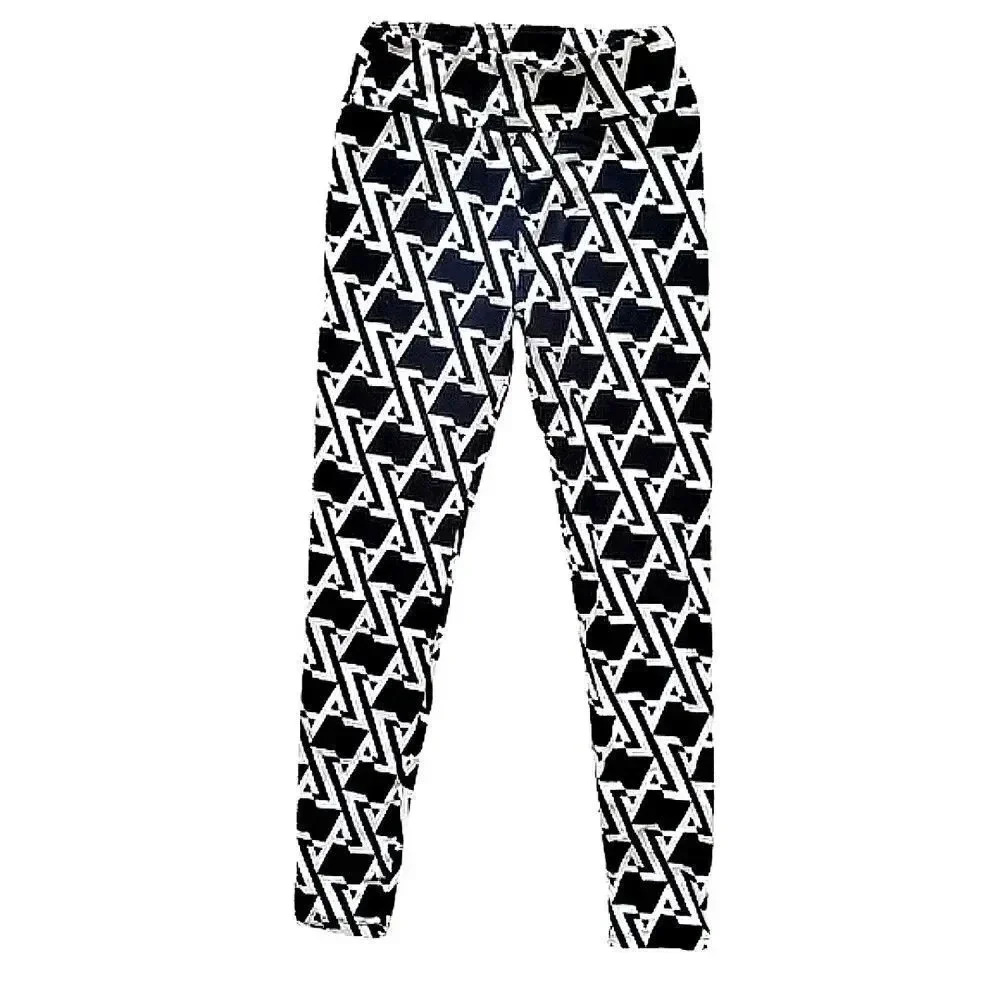LULAROE black and white geometric patterned leggings Size OS